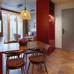 Downtown Mitte-wedding 4*