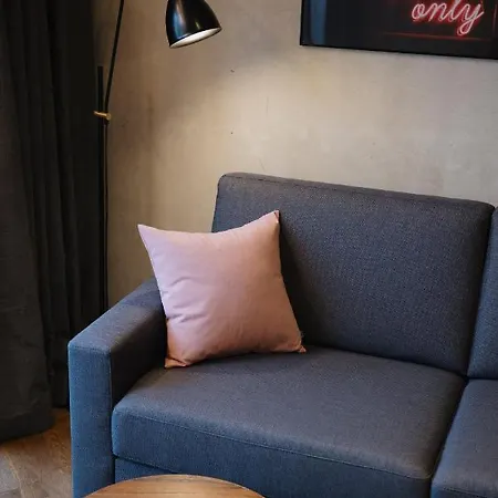 Downtown Mitte-wedding