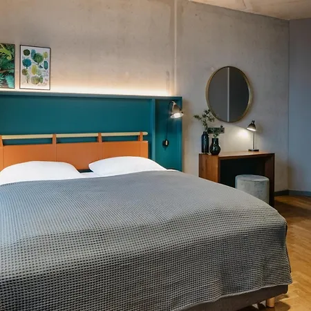 Apart-hotel Downtown Mitte-wedding 4*