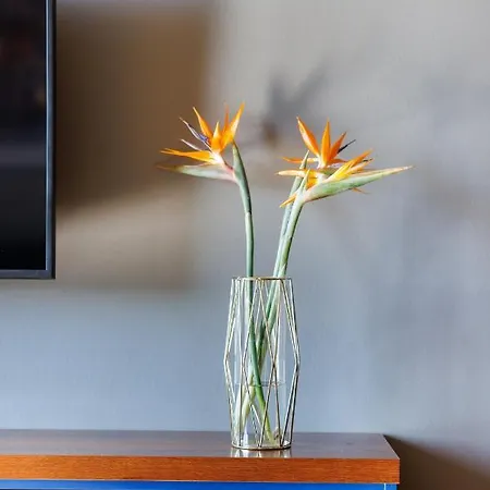 Downtown Mitte-wedding 4*