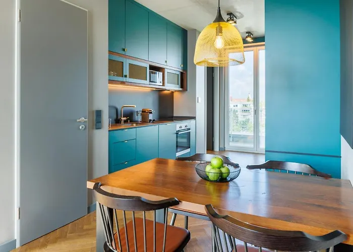 Downtown Mitte-wedding 4*