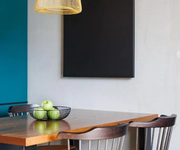 Aparthotel Downtown Mitte-wedding 4*